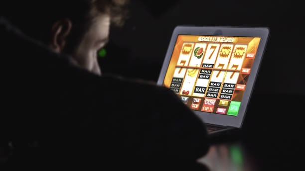 g9 king mobile app interface showing account dashboard and game categories